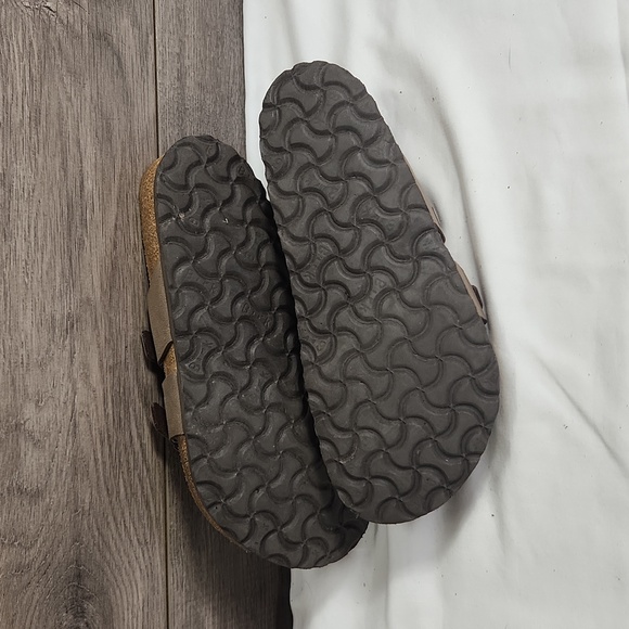 Birkenstock Brown Sandals/ 37  Reposhing as these fit a little large on me. - Picture 5 of 5